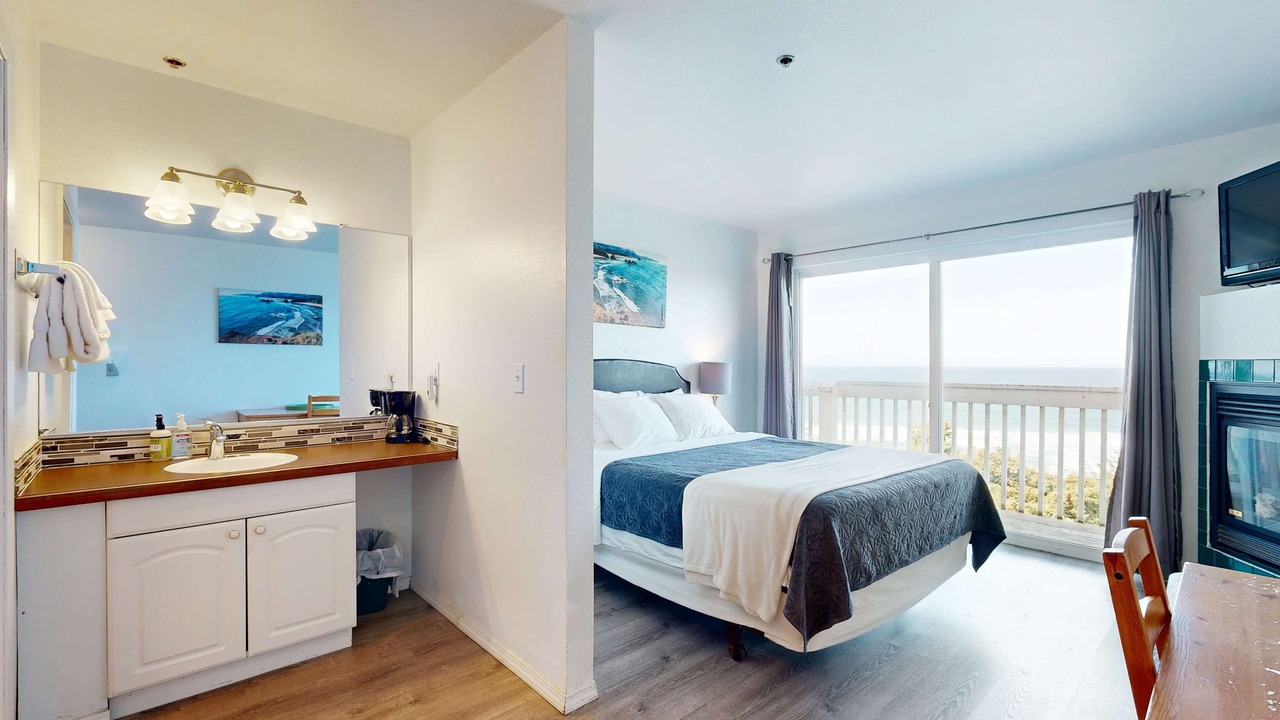 Photo of Bedroom in Lincoln City