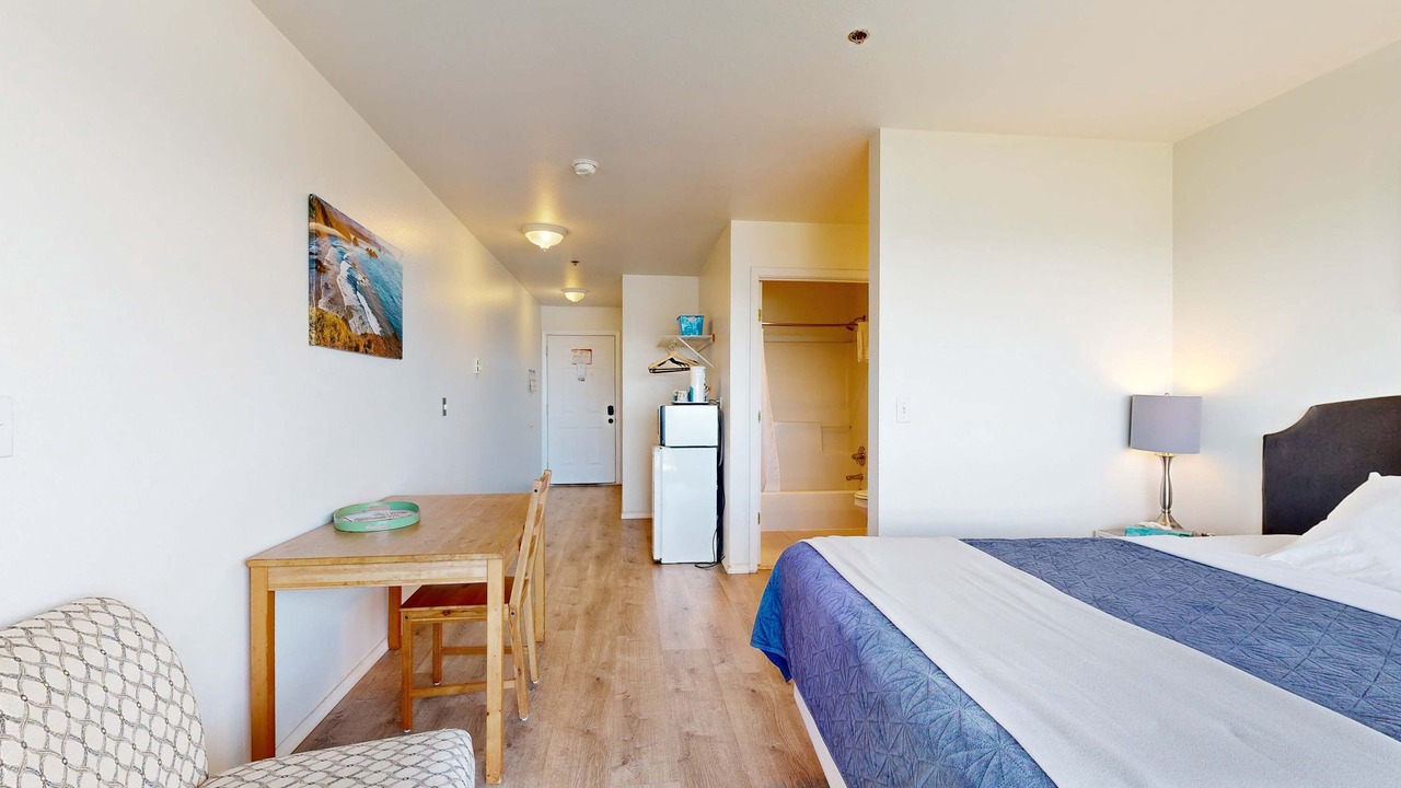 Photo of Bedroom in Lincoln City