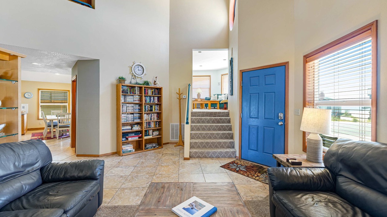 Photo of Livingroom in Kiwanda Shores
