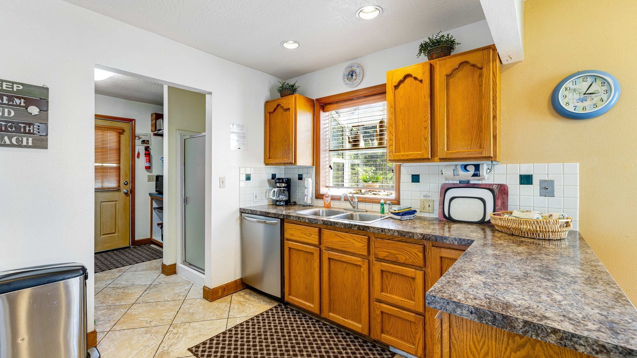 Photo of Kitchen in Kiwanda Shores