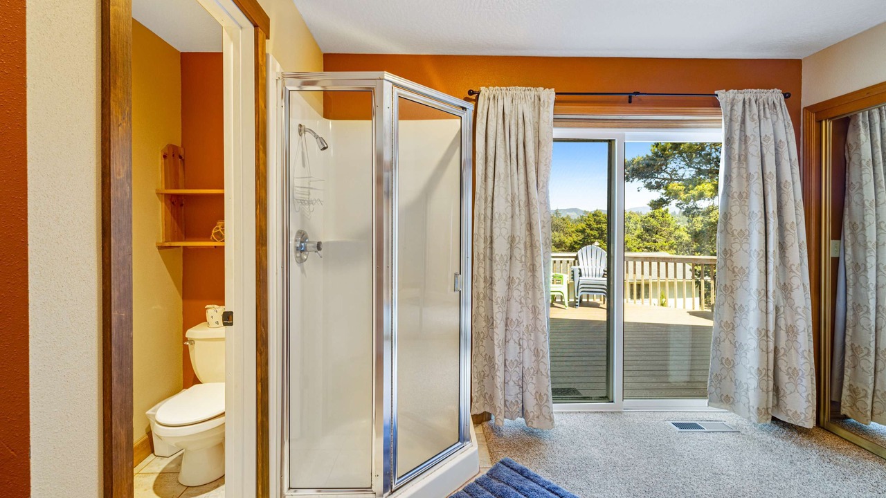 Photo of Bathroom in Kiwanda Shores