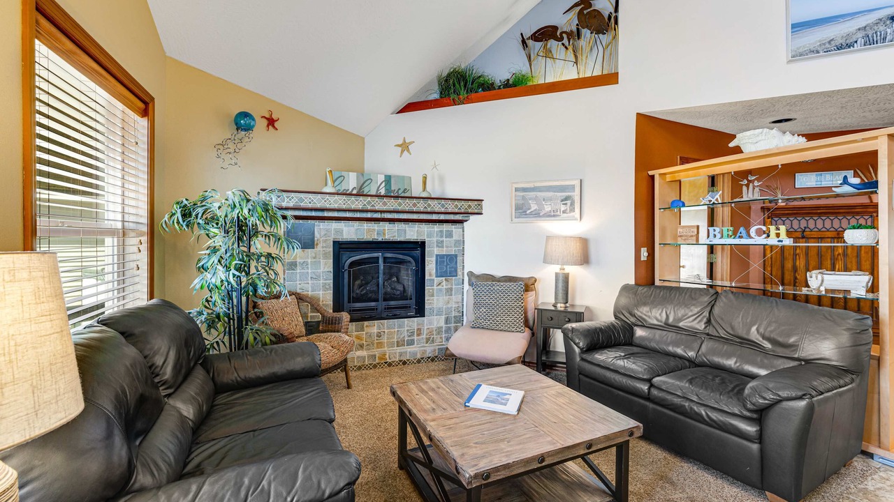 Photo of Livingroom in Kiwanda Shores