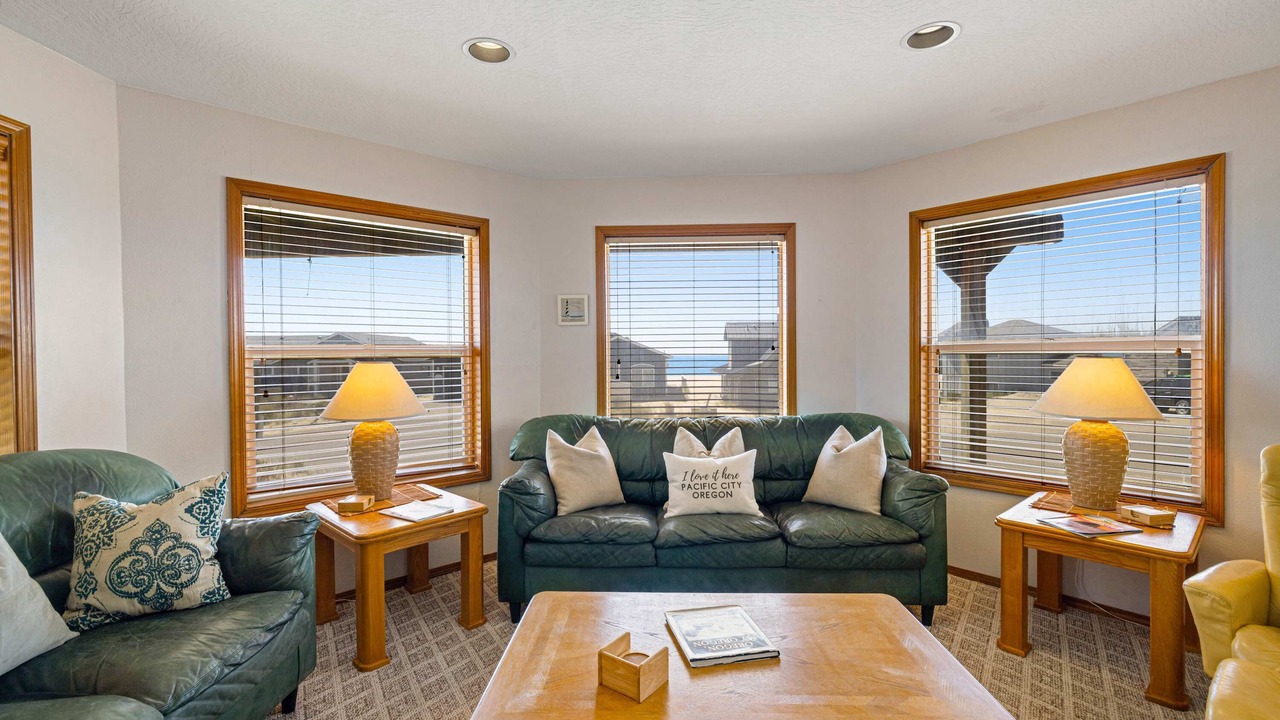 Photo of Livingroom in Kiwanda Shores