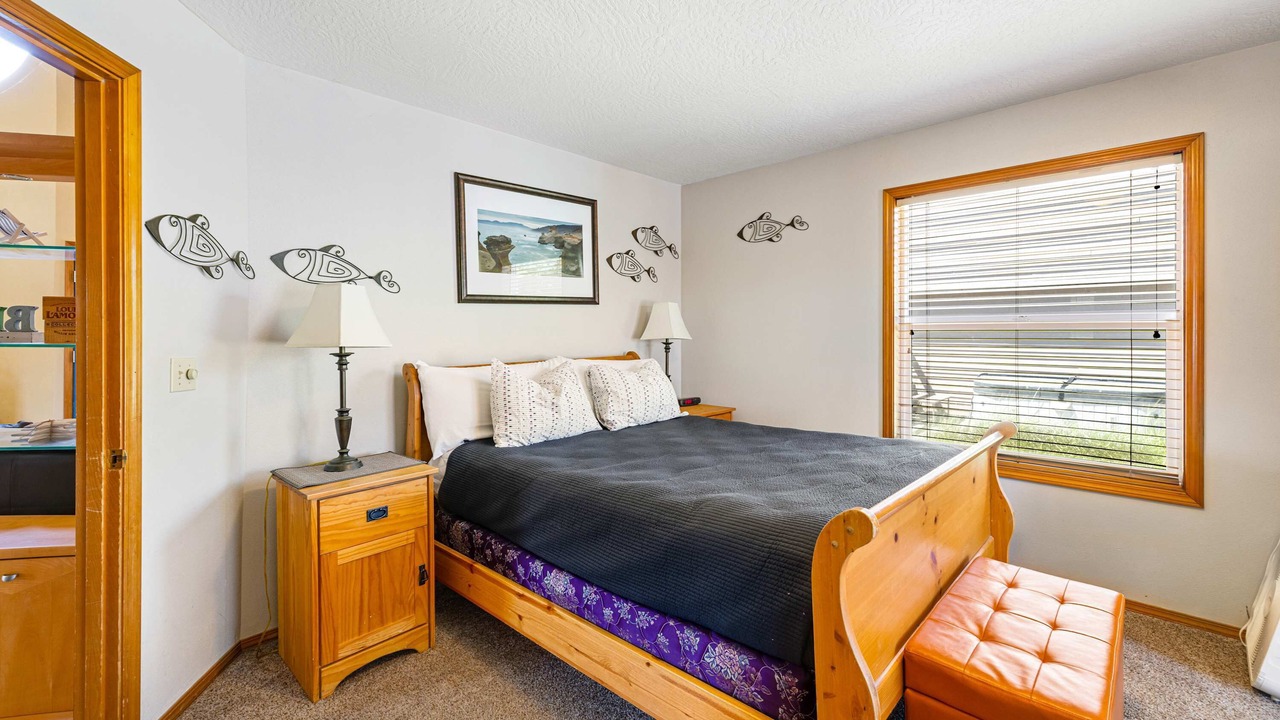 Photo of Bedroom in Kiwanda Shores