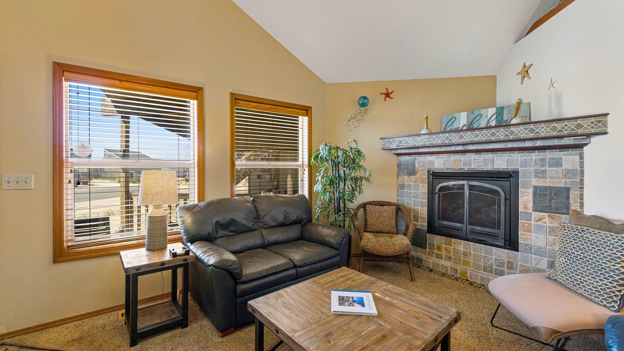Photo of Livingroom in Kiwanda Shores