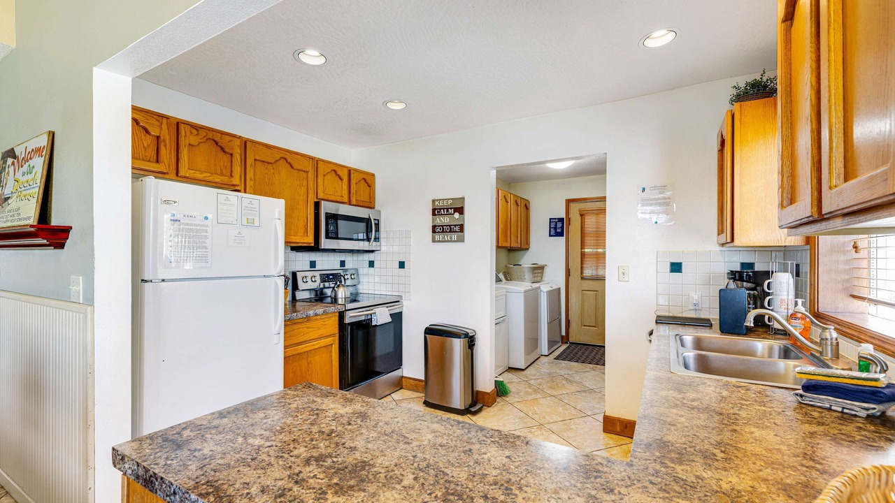 Photo of Kitchen in Kiwanda Shores