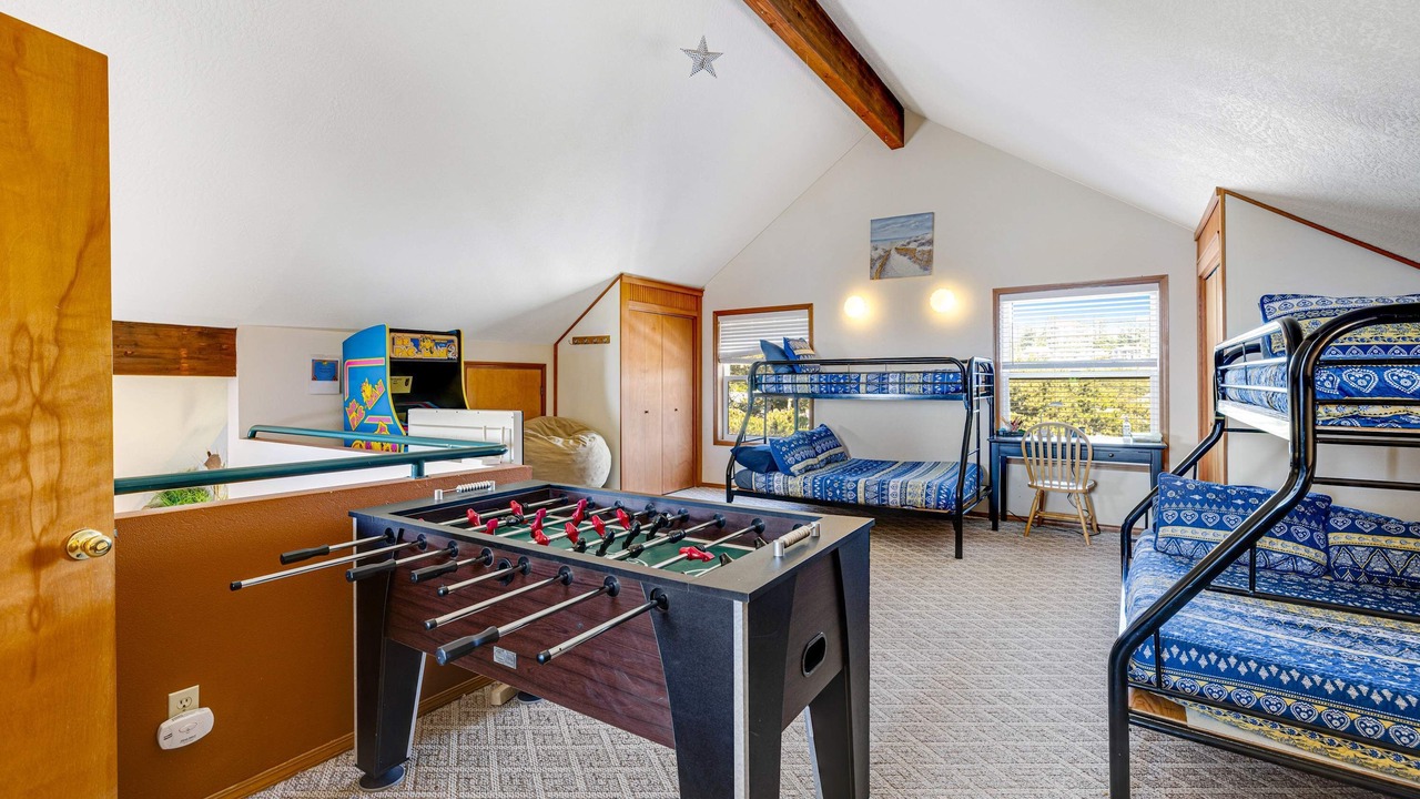 Photo of Bedroom in Kiwanda Shores