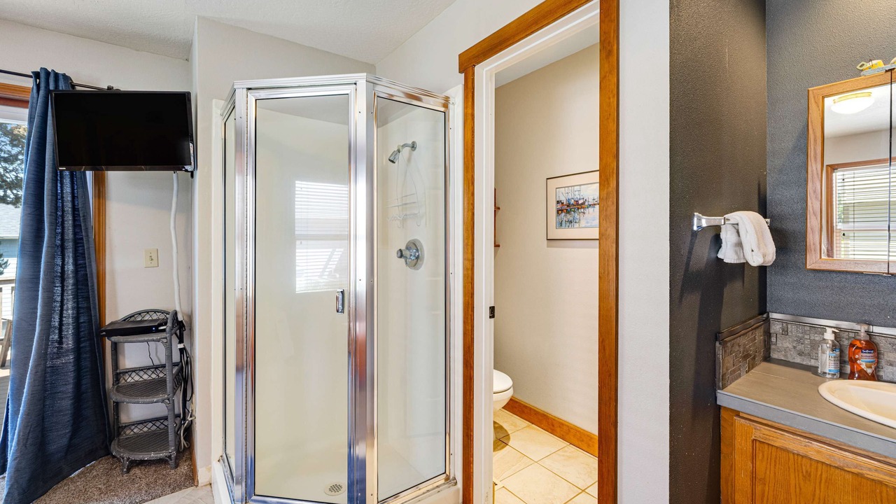 Photo of Bathroom in Kiwanda Shores
