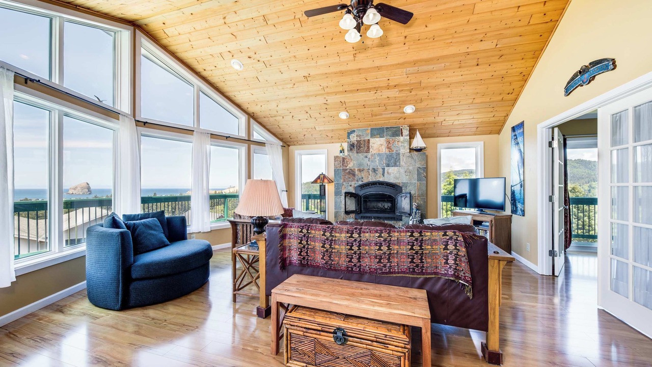 Photo of Livingroom in Pacific City