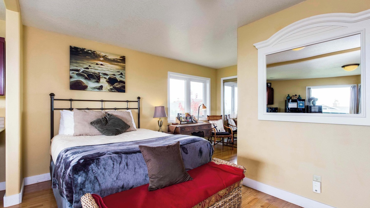 Photo of Bedroom in Pacific City