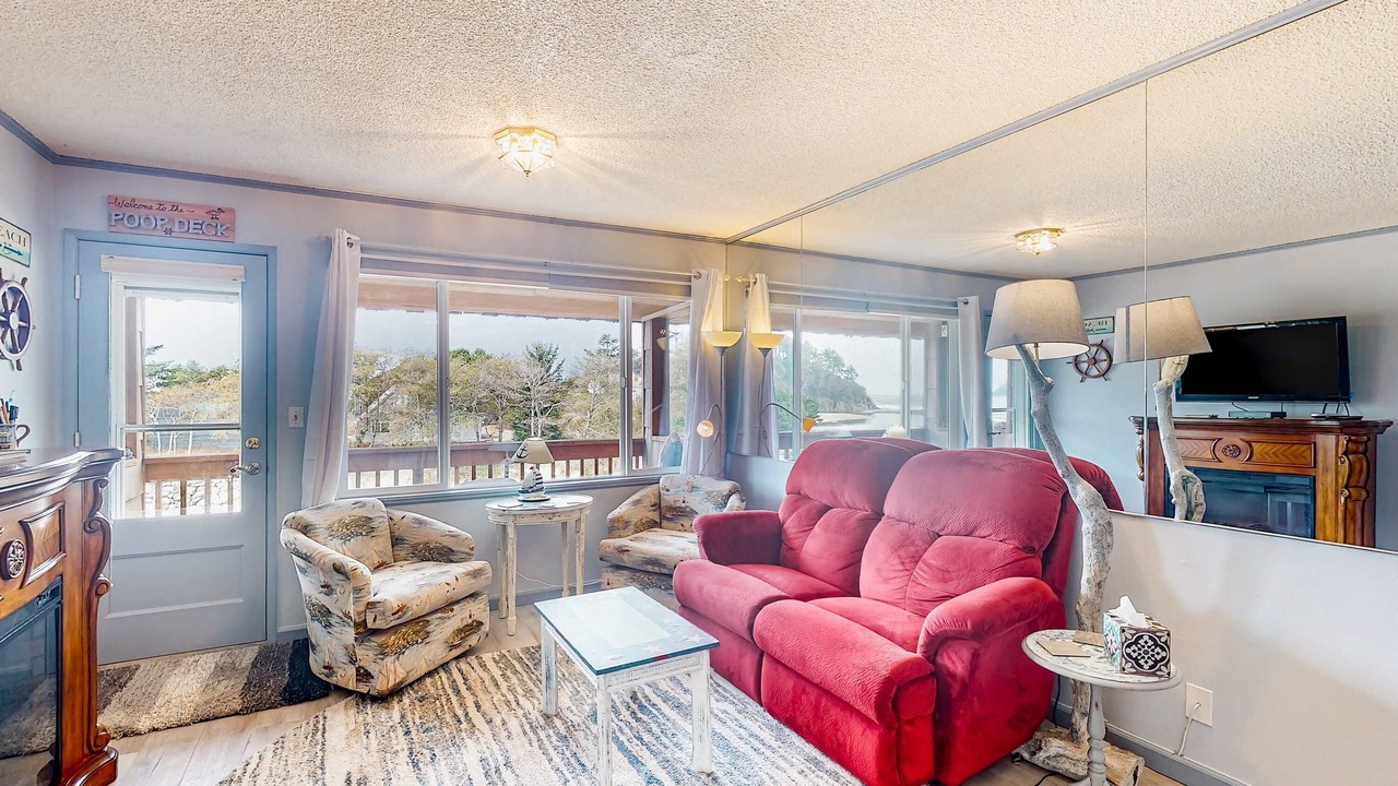 Photo of Livingroom in Neskowin