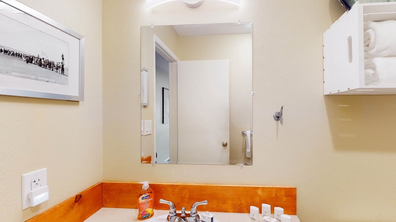 Photo of Bathroom in Neskowin