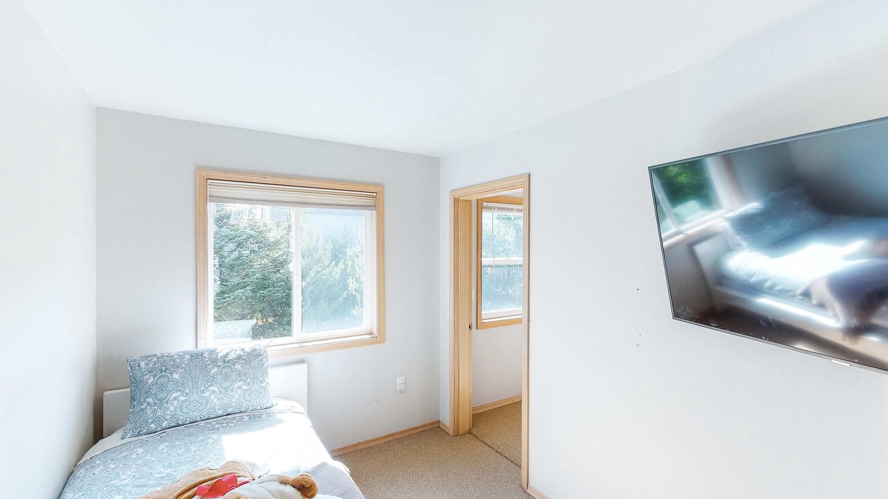 Photo of Bedroom in Kiwanda Shores