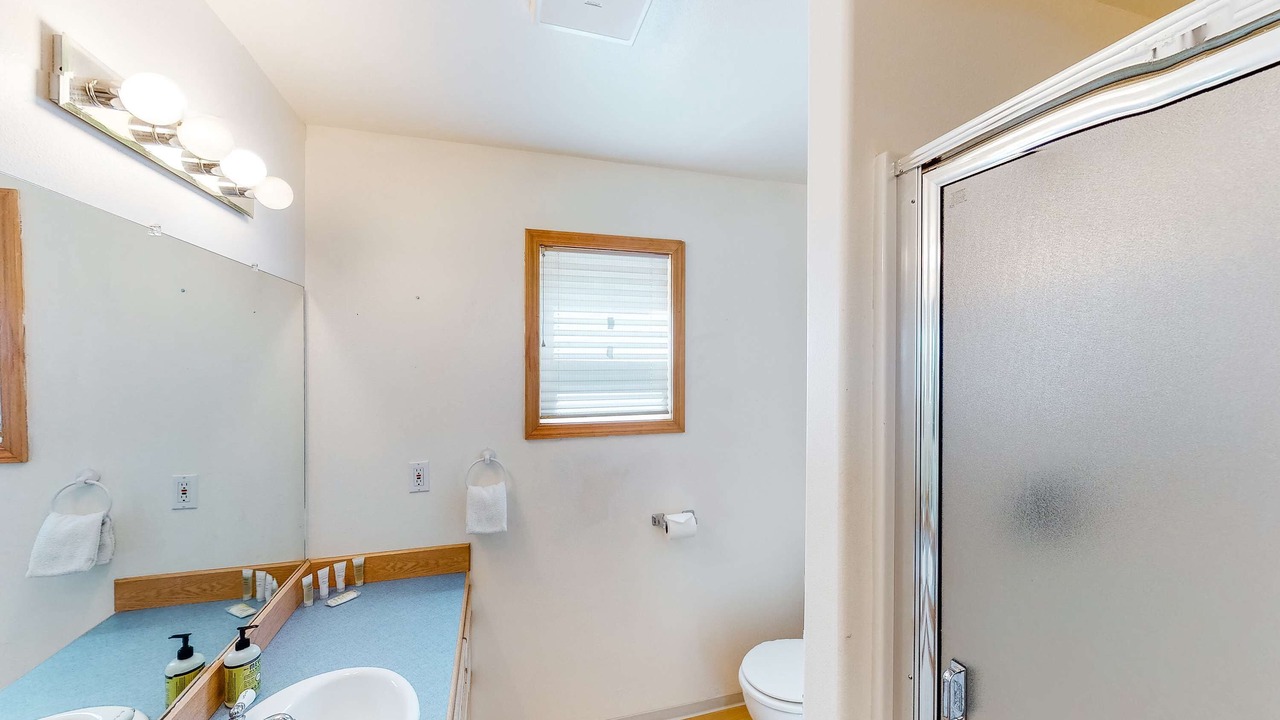 Photo of Bathroom in Kiwanda Shores
