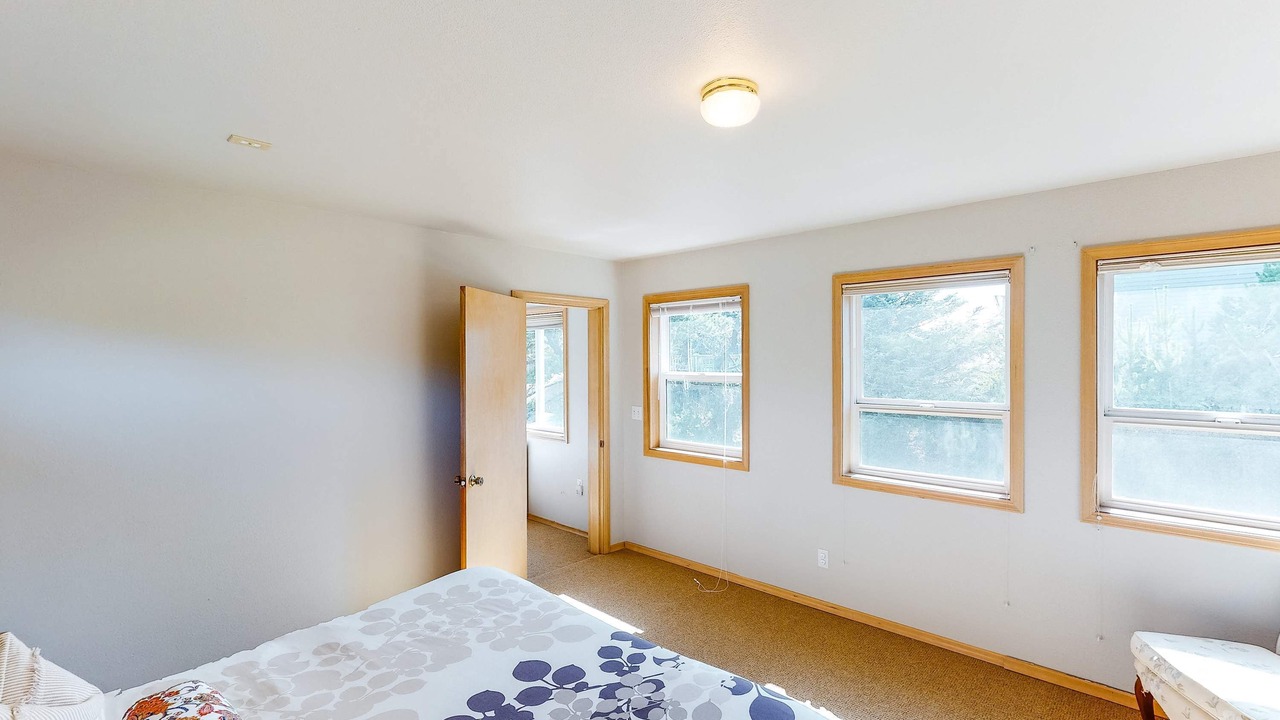 Photo of Bedroom in Kiwanda Shores
