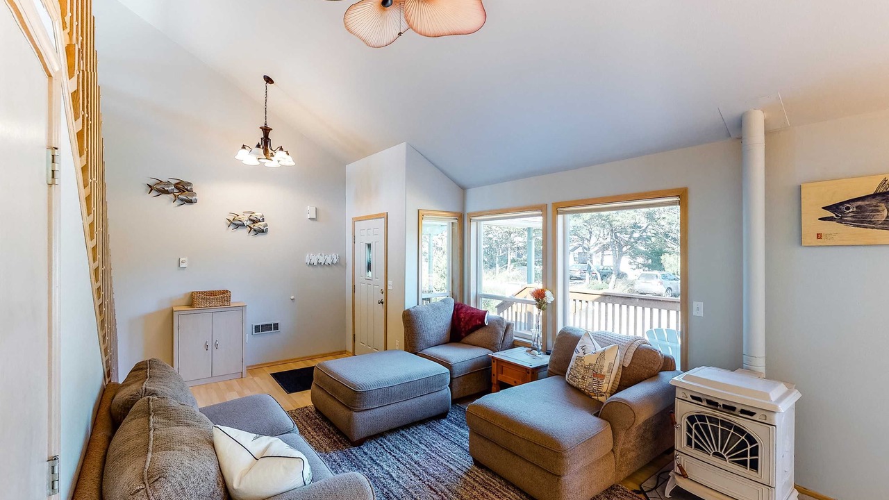 Photo of Livingroom in Kiwanda Shores