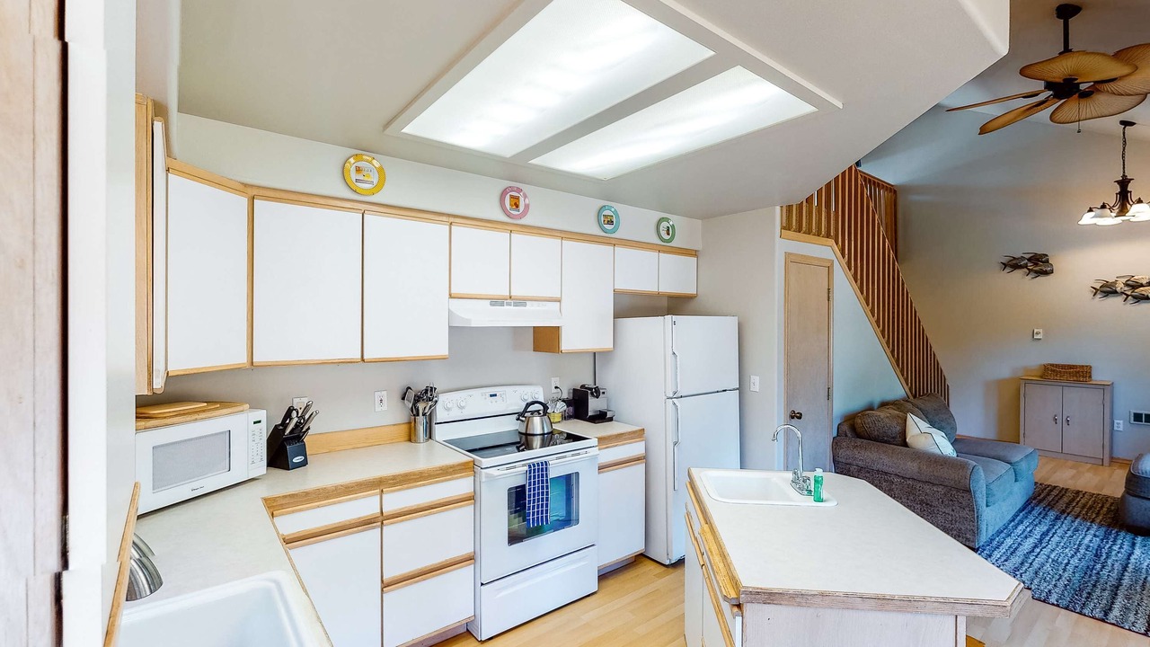 Photo of Kitchen in Kiwanda Shores