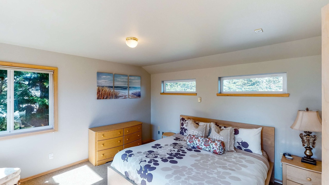 Photo of Bedroom in Kiwanda Shores