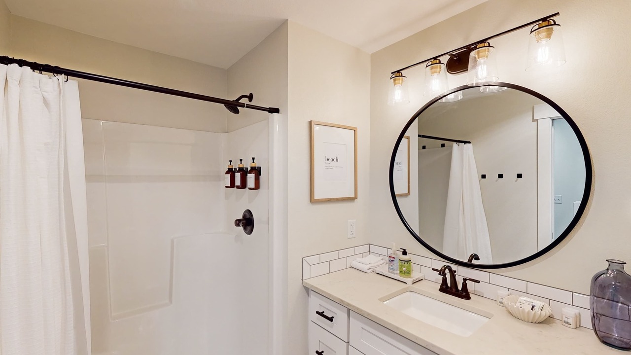 Photo of Bathroom in Nelscott