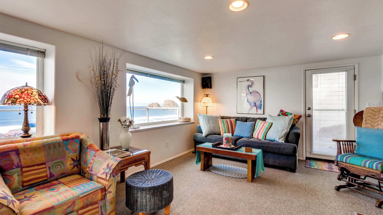 Photo of Livingroom in Oceanside