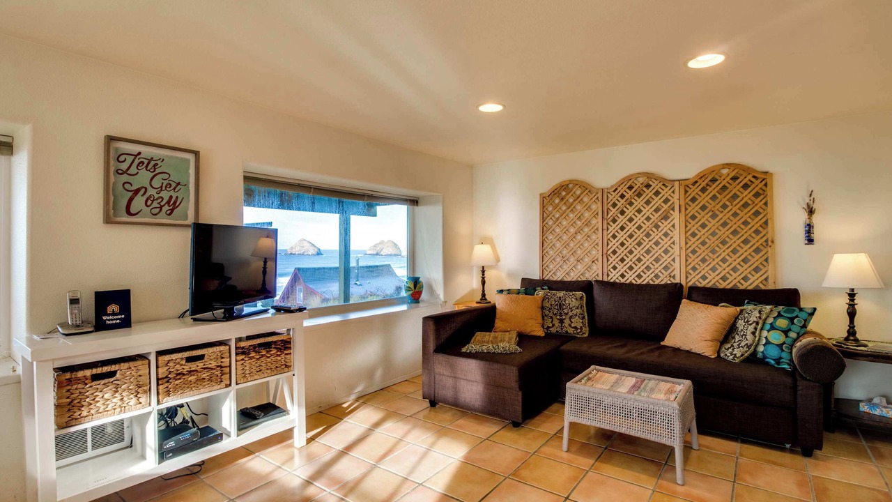 Photo of Livingroom in Oceanside