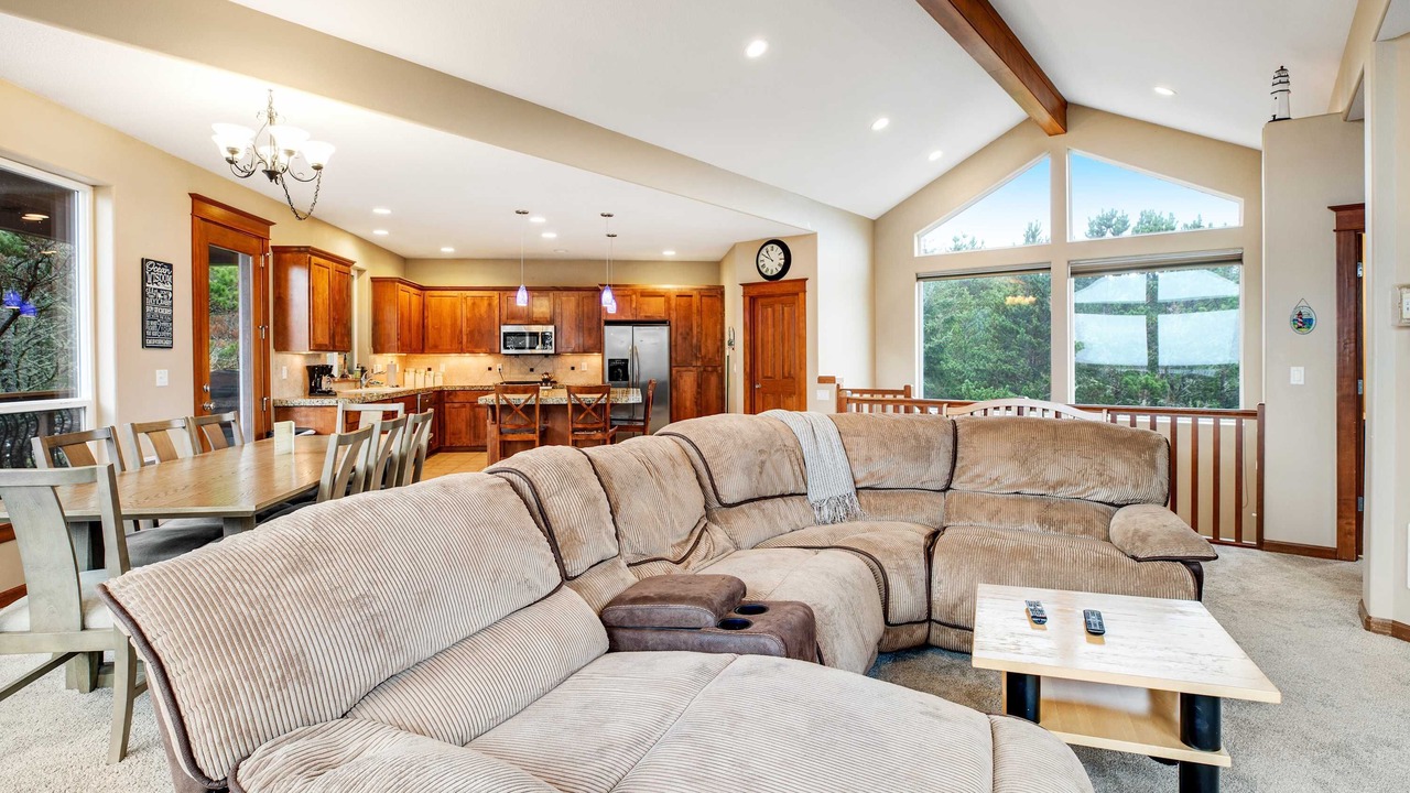 Photo of Livingroom in Oceanside