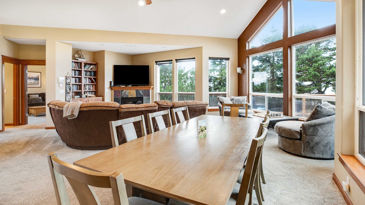 Photo of Livingroom in Oceanside