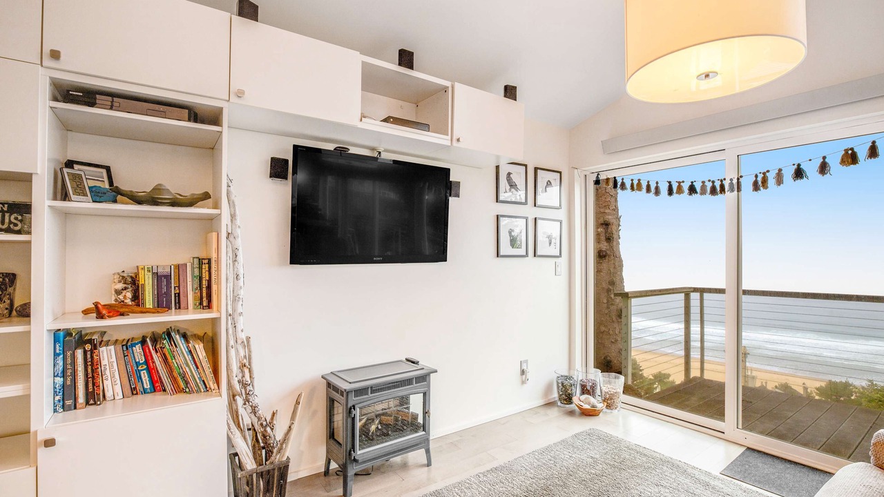 Photo of Livingroom in Oceanside