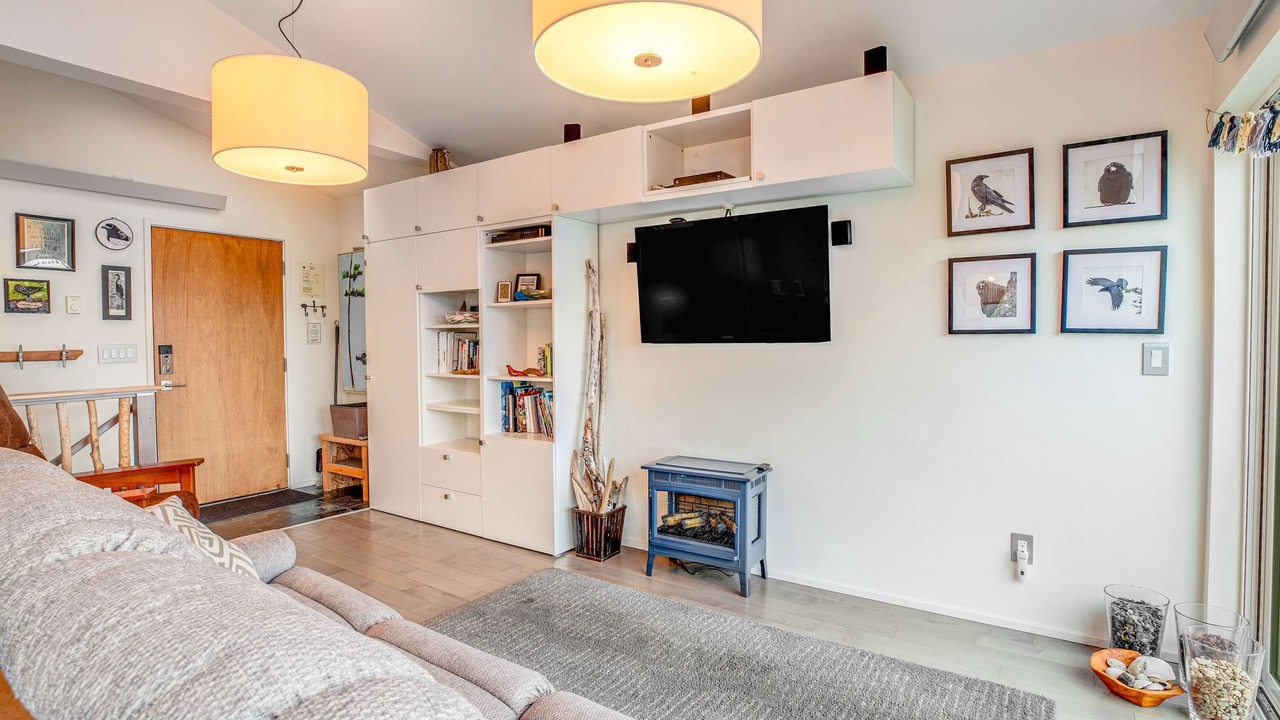 Photo of Livingroom in Oceanside