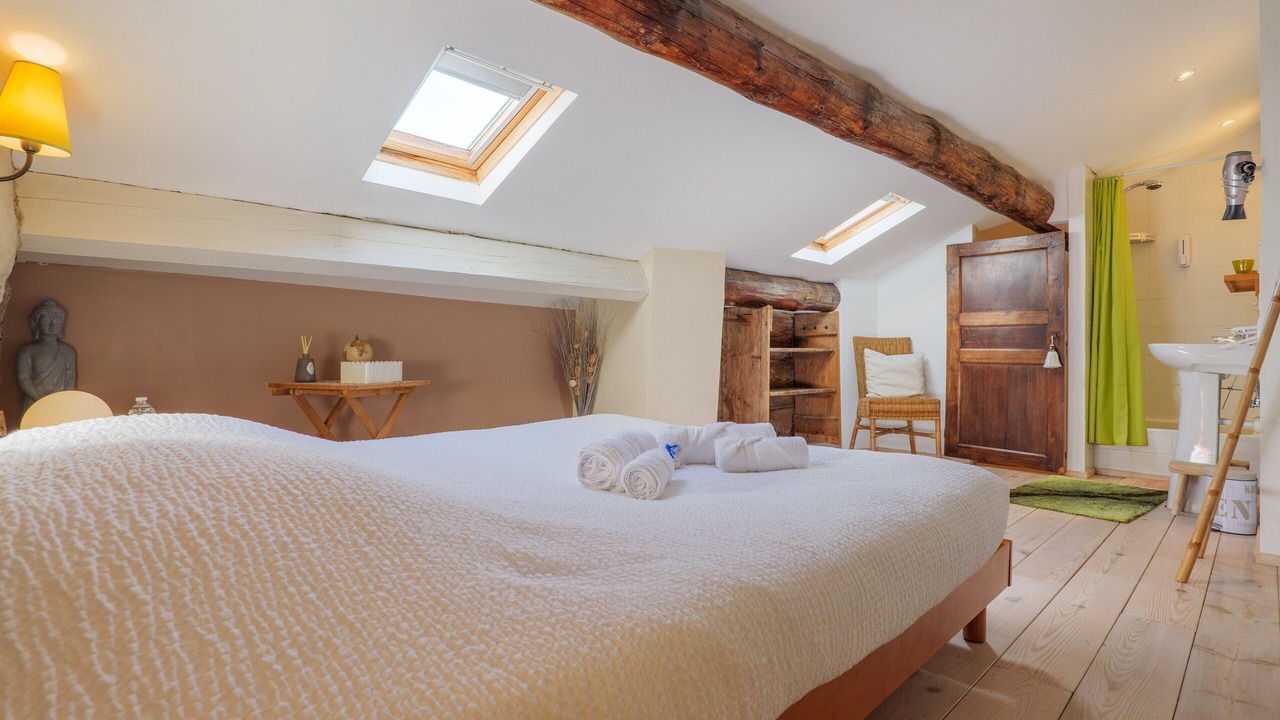 Photo of Bedroom in Saint Alban Auriolles