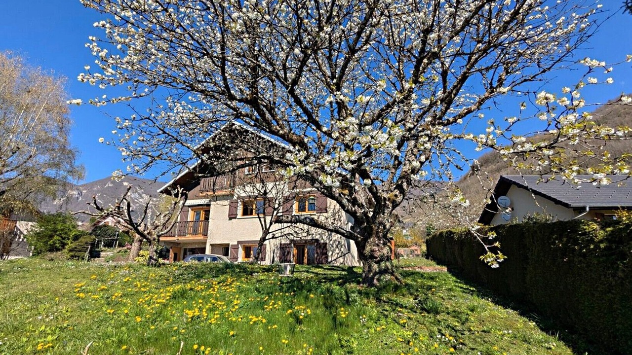 Photo of Outdoor in Saint-Pierre-d'Albigny