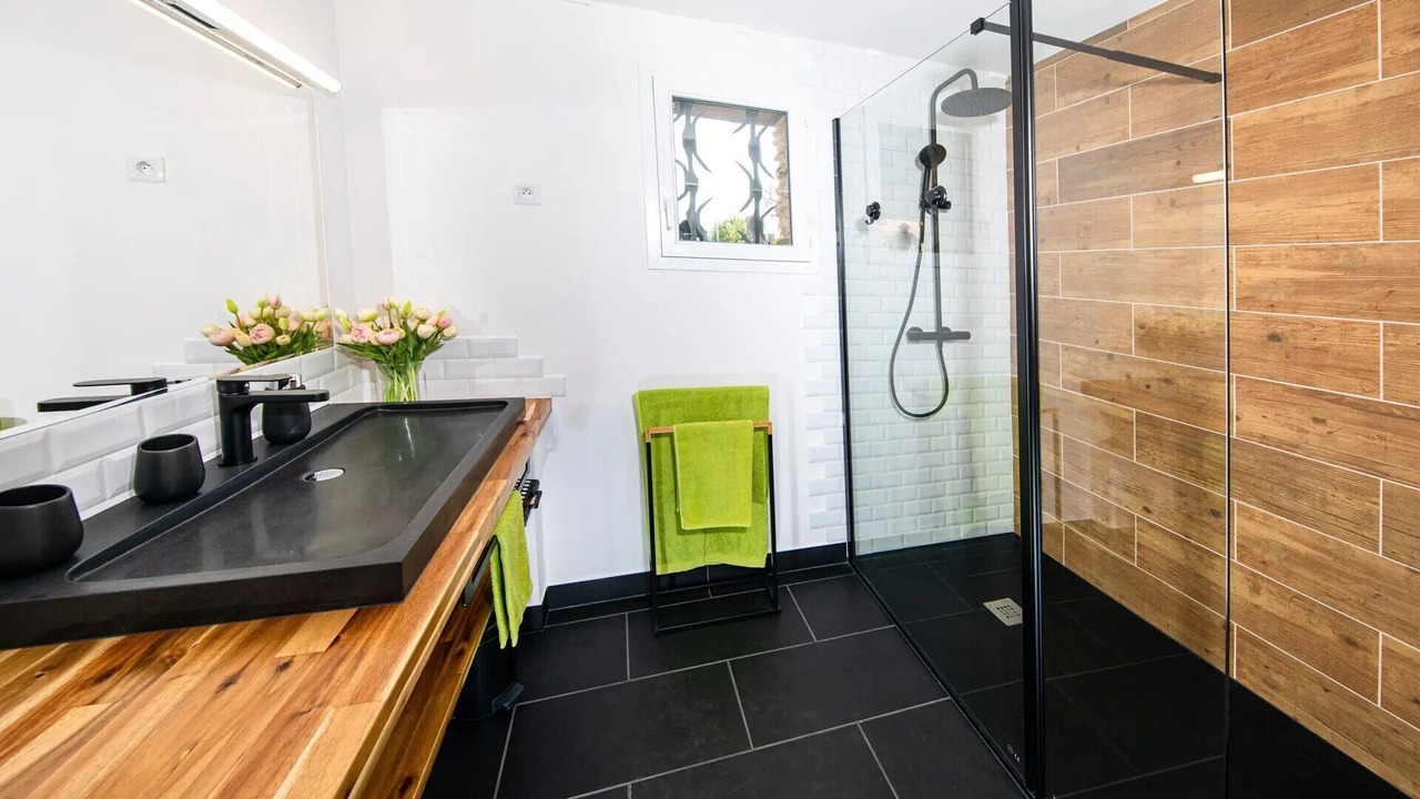 Photo of Bathroom in Saint-Georges