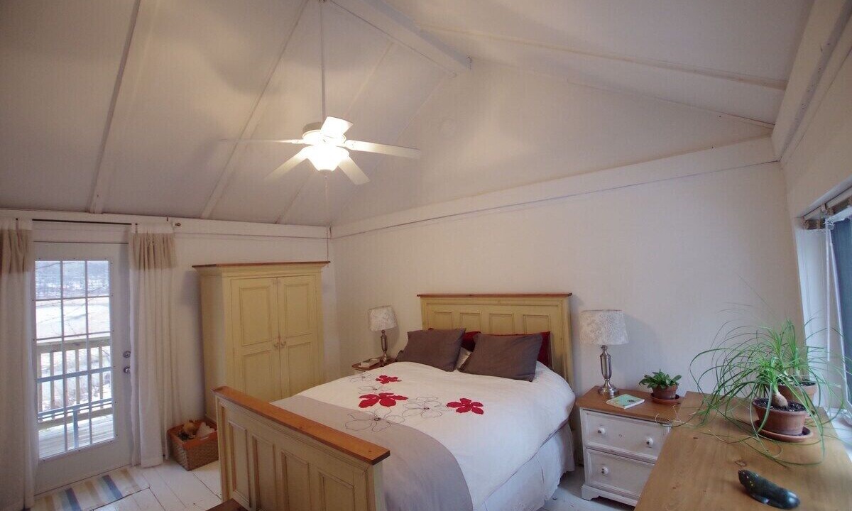 Photo of Bedroom in Knowlton