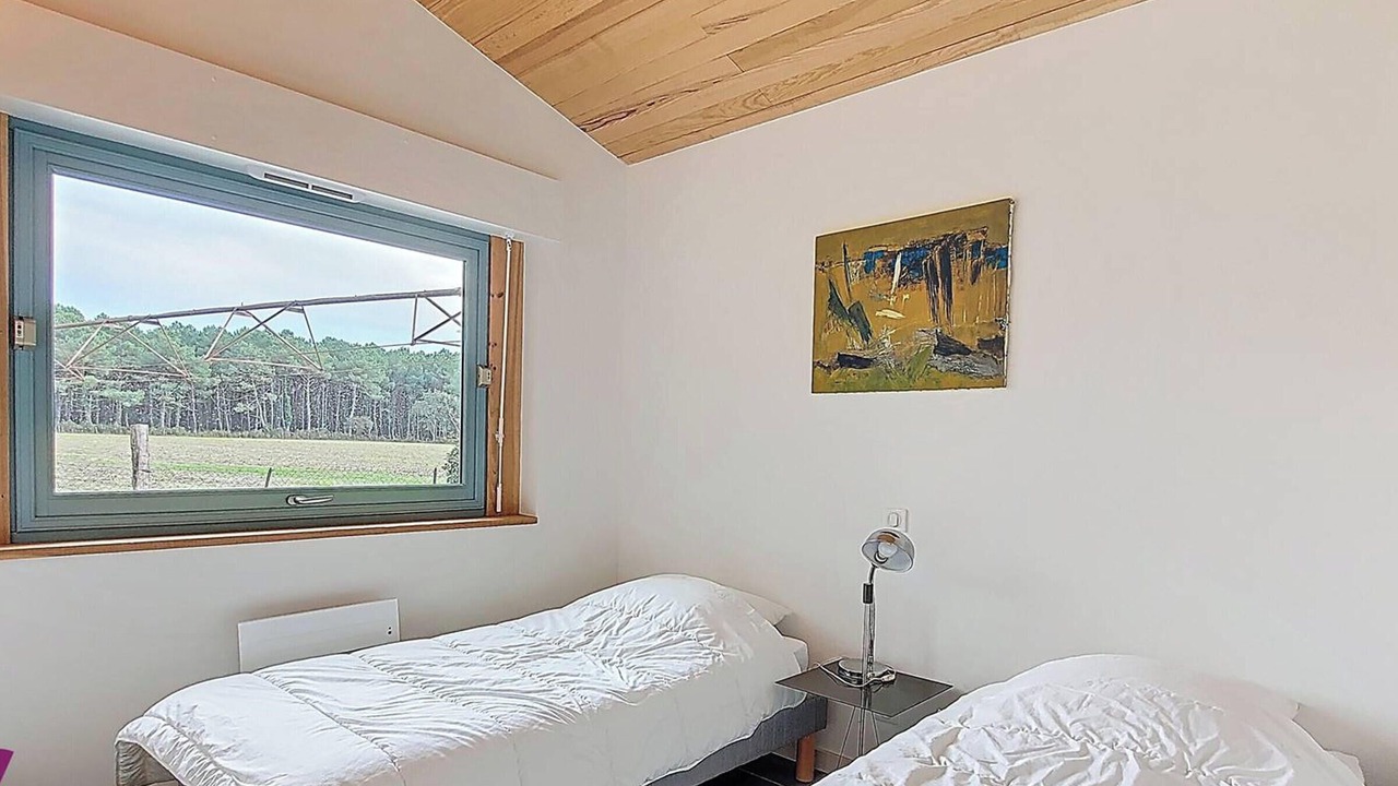 Photo of Bedroom in Messanges