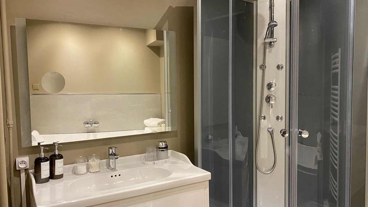 Photo of Bathroom in Saint-Aquilin-de-Pacy