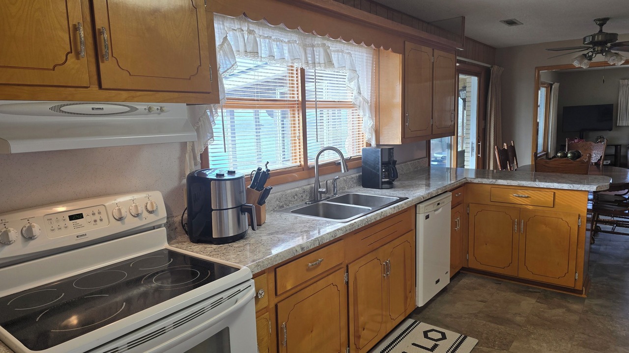 Photo of Kitchen in Shirley