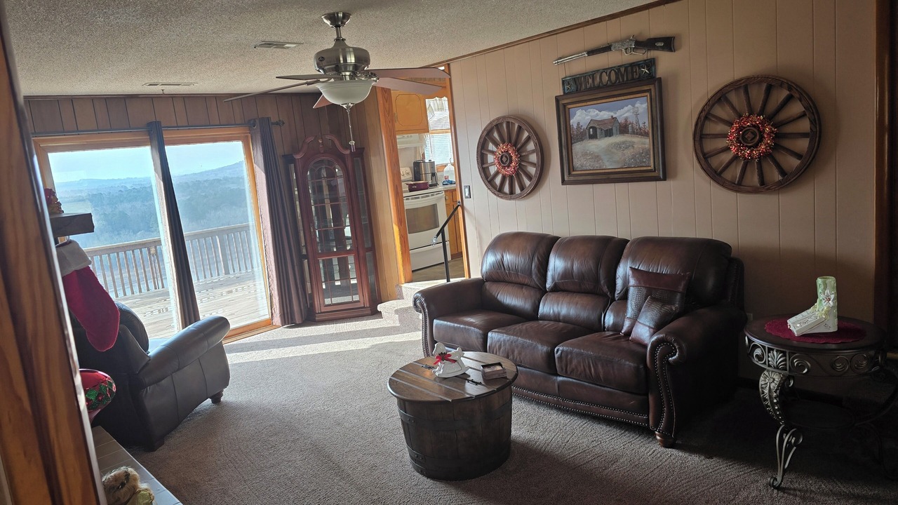 Photo of Livingroom in Shirley