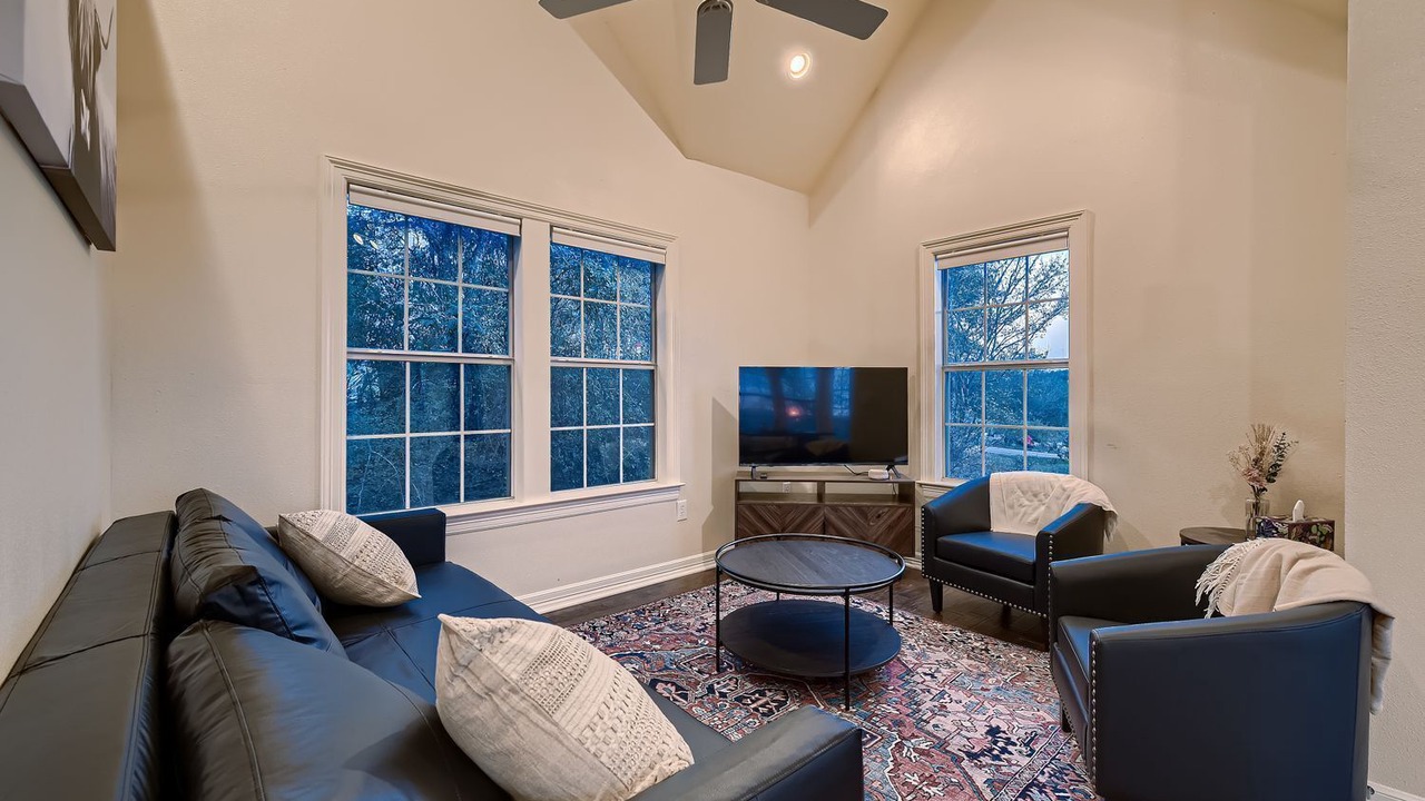 Photo of Livingroom in Peyton Brook At Rob Roy