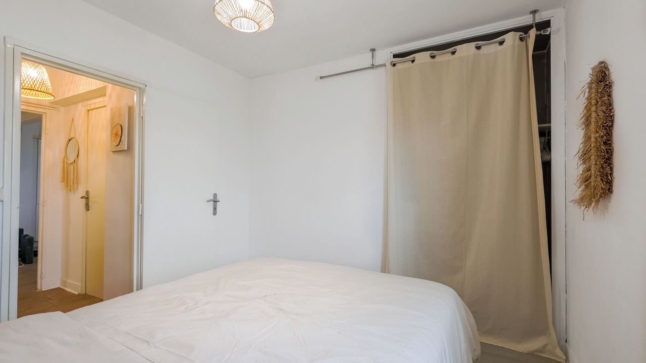 Photo of Bedroom in Alfortville
