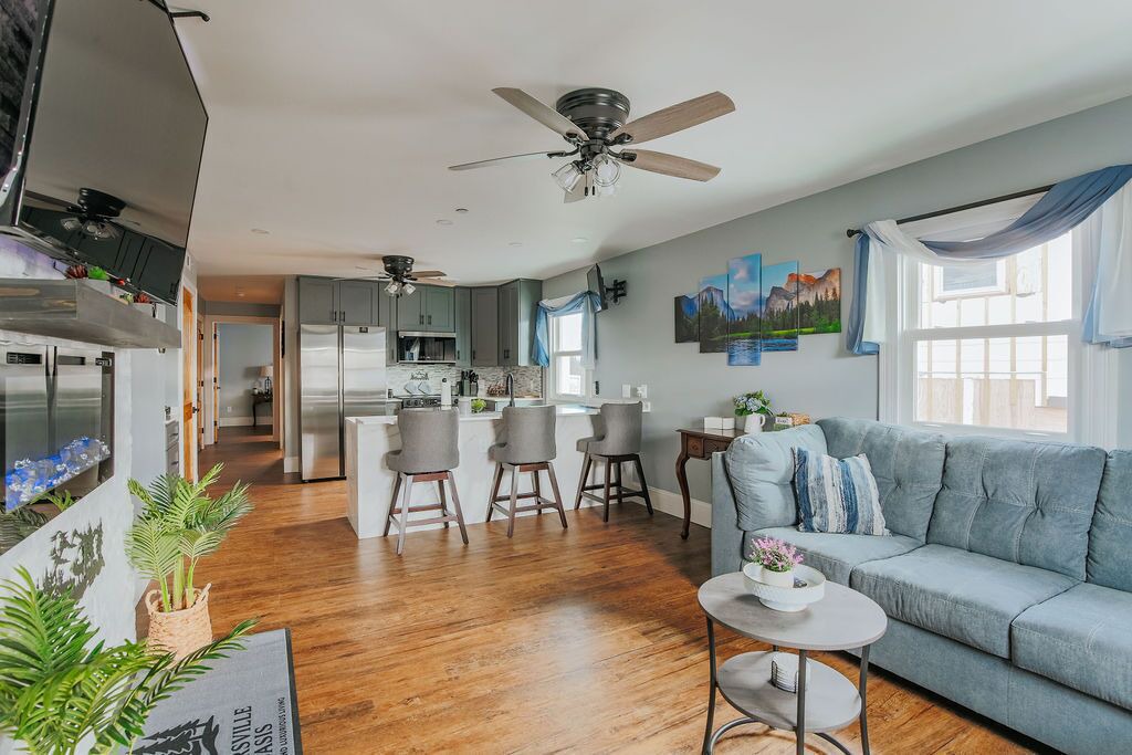 Photo of Livingroom in Fishersville
