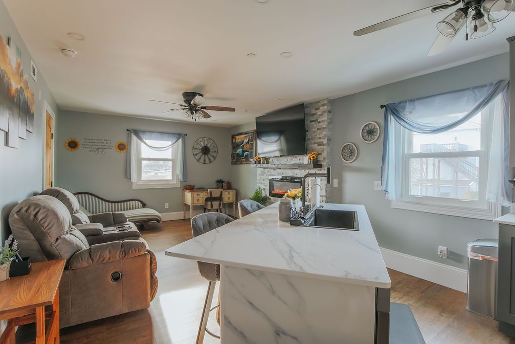 Photo of Livingroom in Fishersville