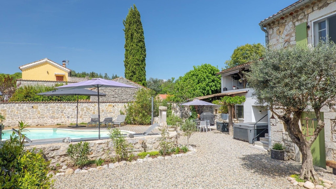 Photo of Outdoor in Saint-Alban-sous-Sampzon