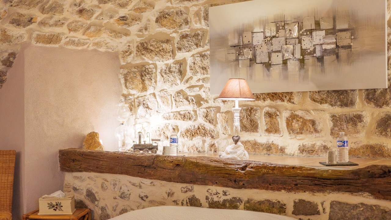 Photo of Bedroom in Saint Alban Auriolles