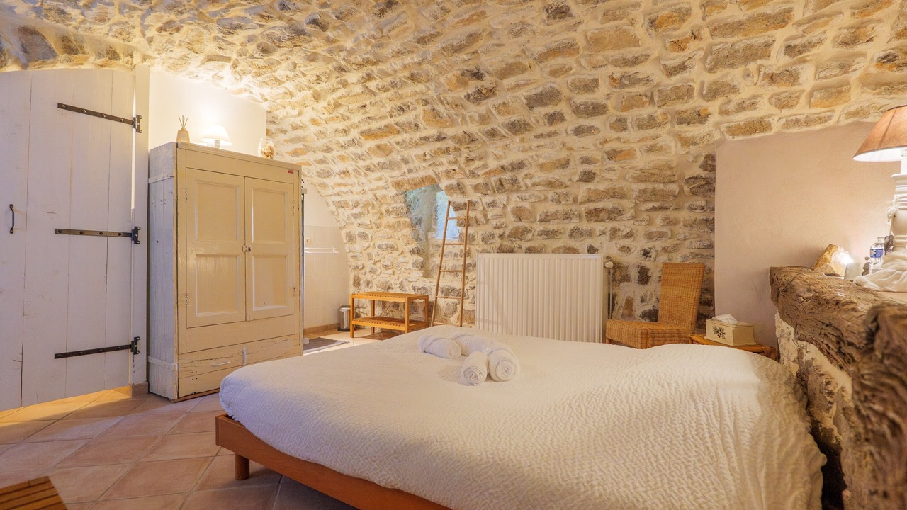 Photo of Bedroom in Saint Alban Auriolles