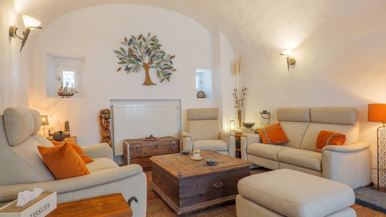 Photo of Livingroom in Saint Alban Auriolles