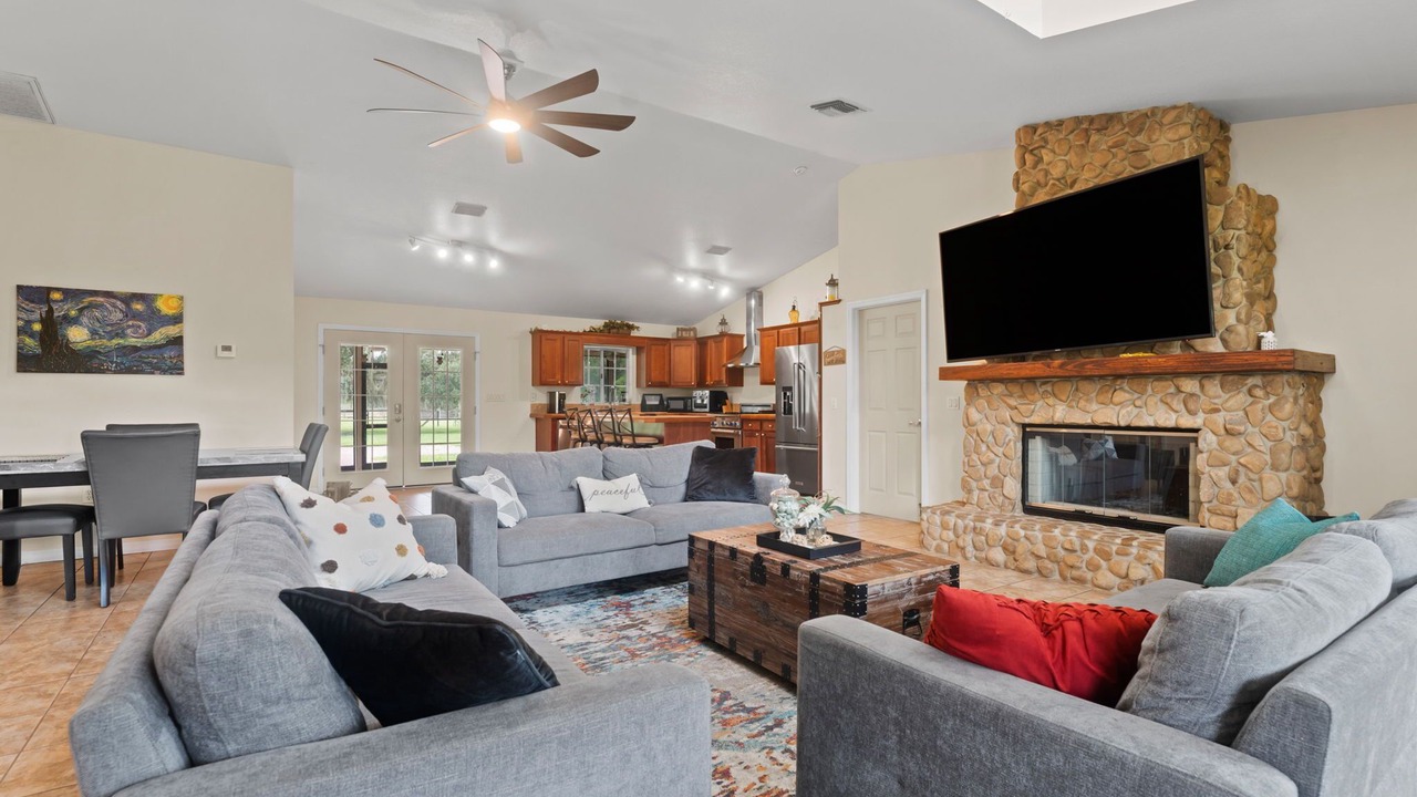 Photo of Livingroom in Wesley Chapel