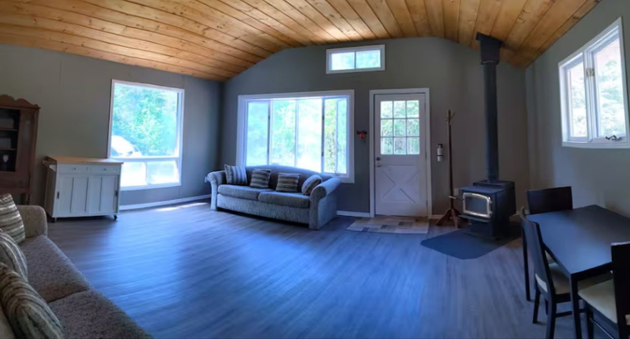 Photo of Livingroom in Hastings Highlands