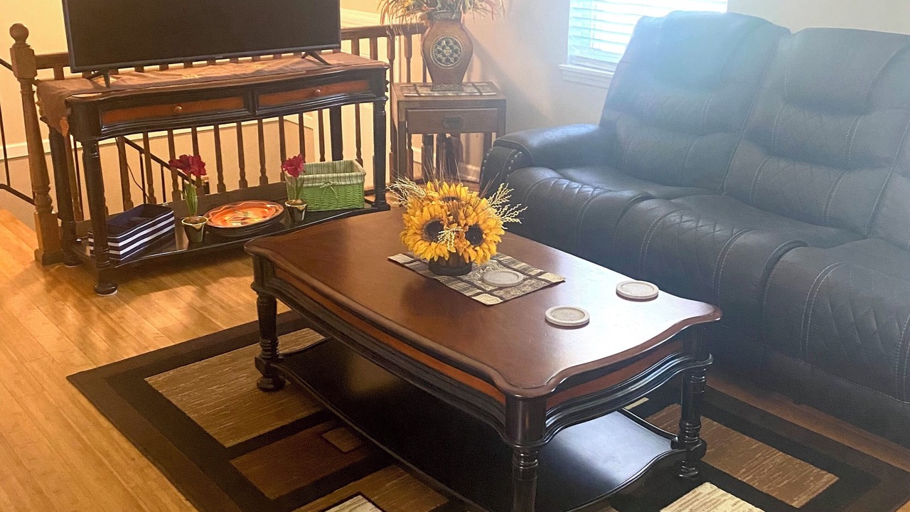 Photo of Livingroom in Middle Valley