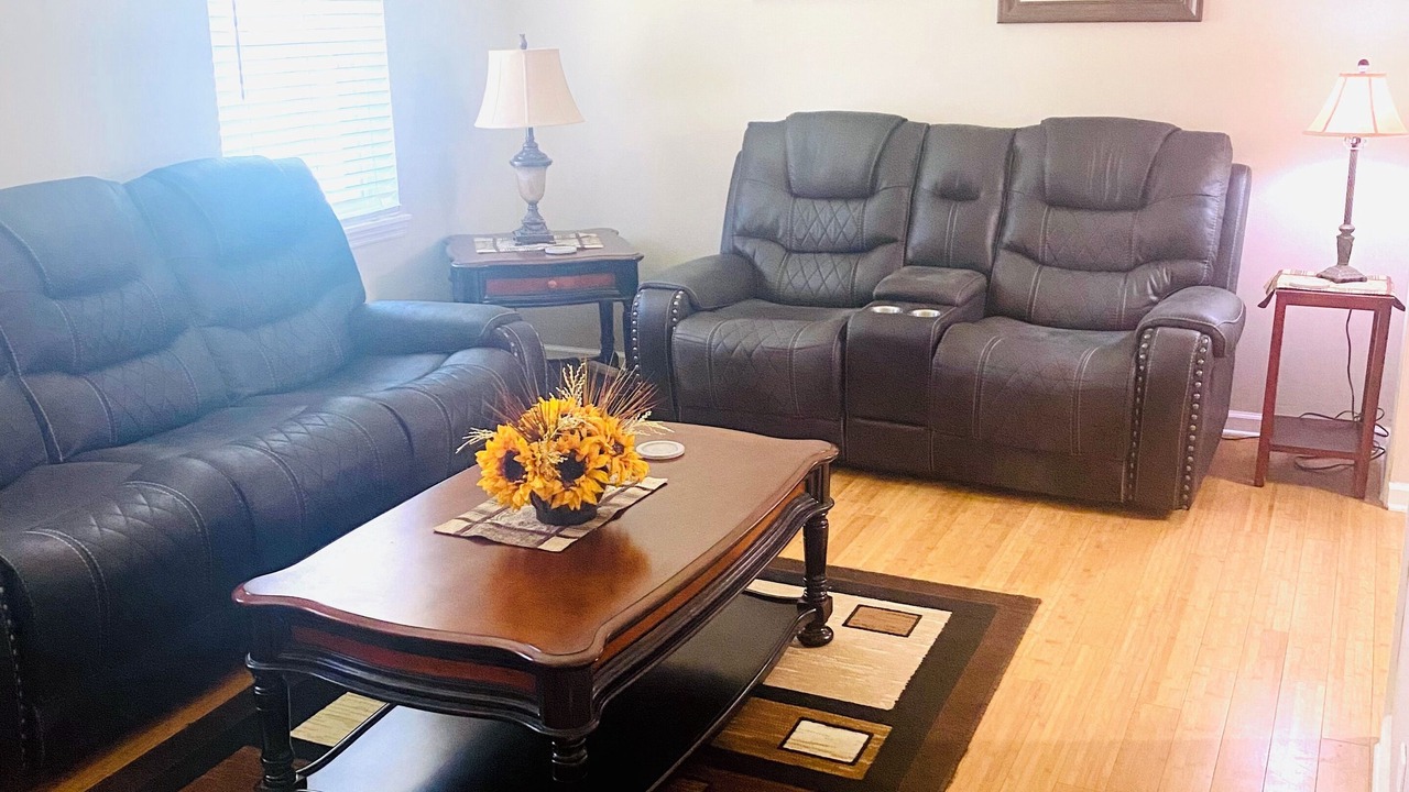 Photo of Livingroom in Middle Valley