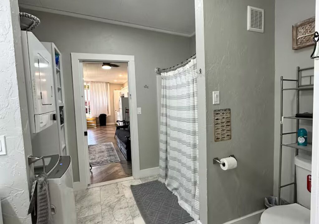 Photo of Bathroom in Smithville